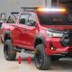 Pedane Laterali Sottoporta per Toyota Hilux 2015 – 2023 Modello con Partizione Centrale in Acciaio al Carbonio con Certificazione TÜV / ABE