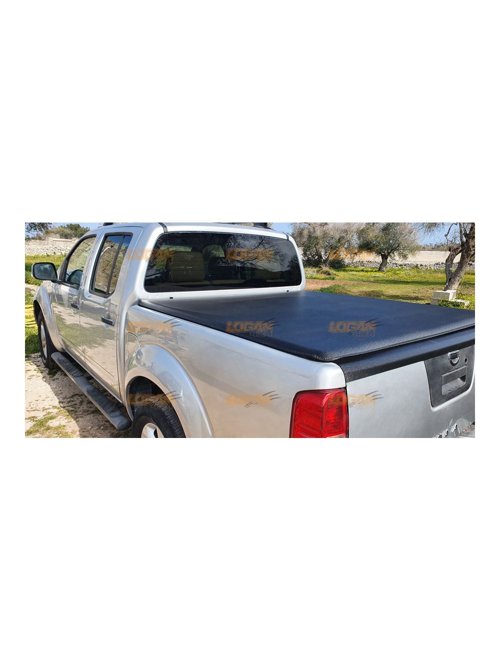 Genuine nissan navara hotsell d40 tonneau cover